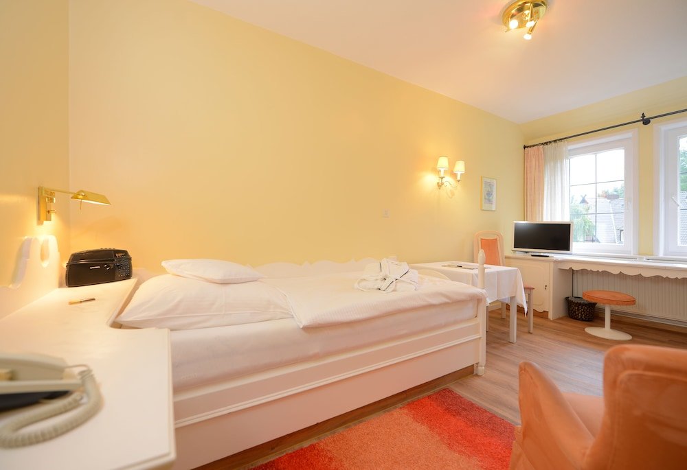 Фото Landhaus Hotel garni Strampenhof