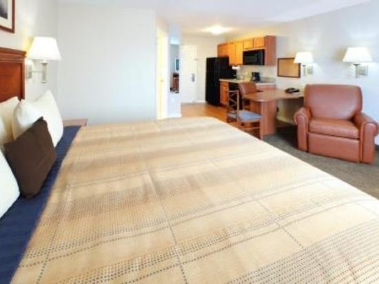 Фото Candlewood Suites West Little Rock, an Ihg Hotel