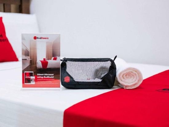 Фото RedDoorz Premium @ Vista Heights Legarda