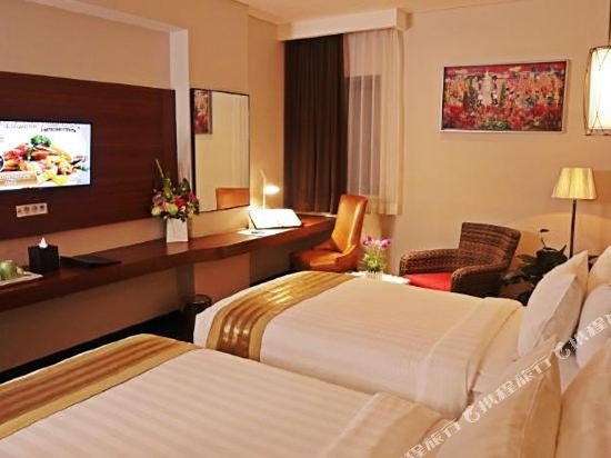 Фото Atrium Premiere Hotel Cilacap