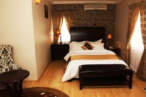 Гостиница Fryburg Suites