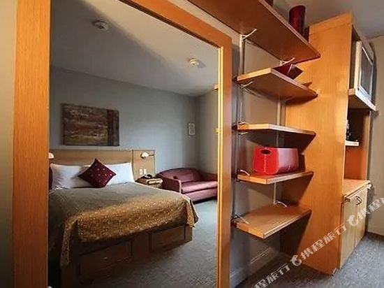 Фото Charlesmark Hotel