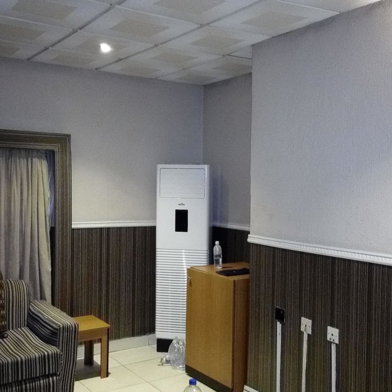 Фото The Grosvenor Suite