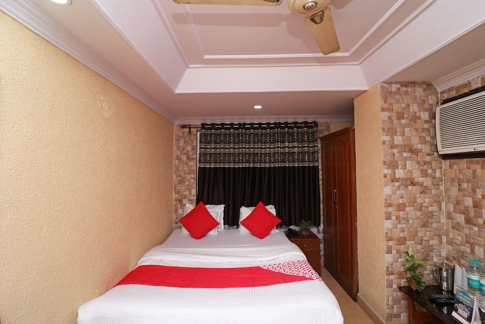 Фото Oyo 16209 Hotel Ambar Palace