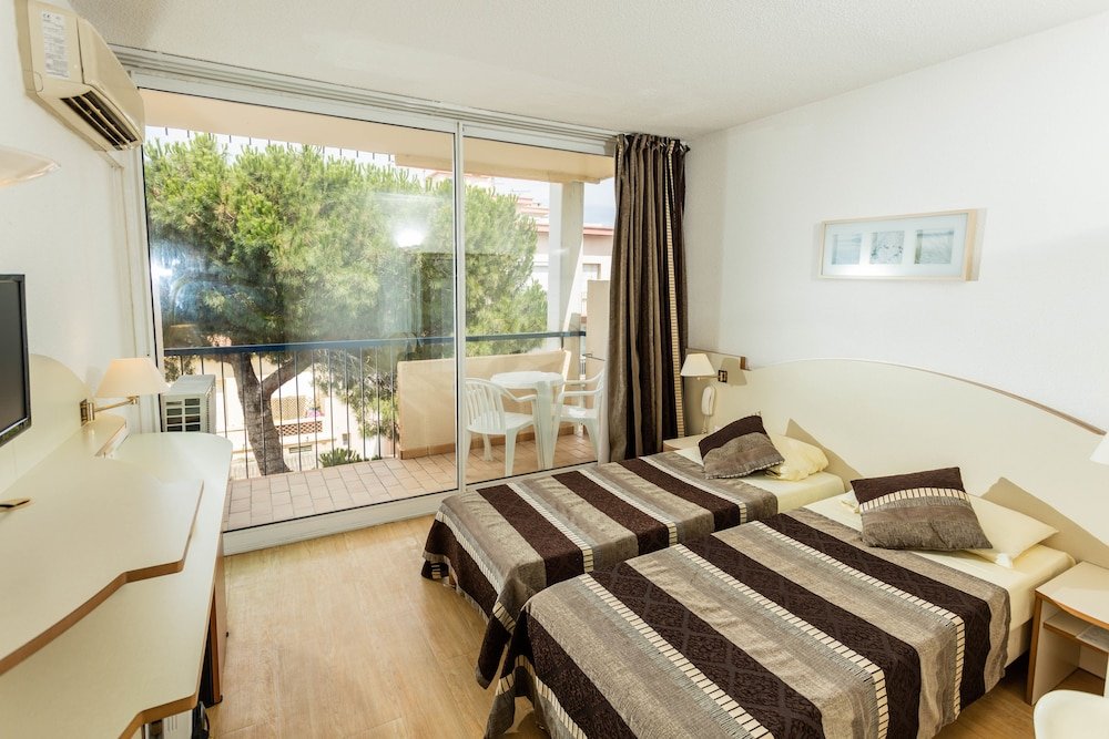 Фото Hotel Centre Plage