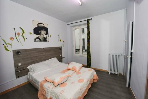 Гостиница Hotel de la Poste в Париже