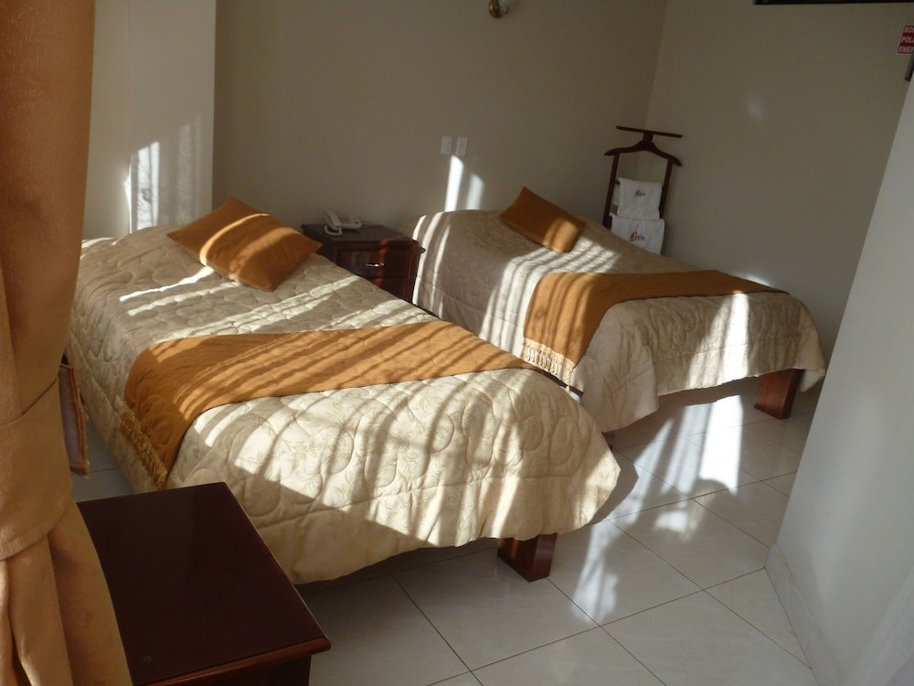 Фото Hostal Fevilamir