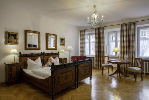 Гостиница Hotel Kolbergarten в Бад-Тёльце