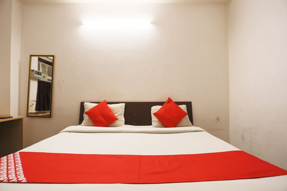 Фото Oyo 14654 Brs Homes