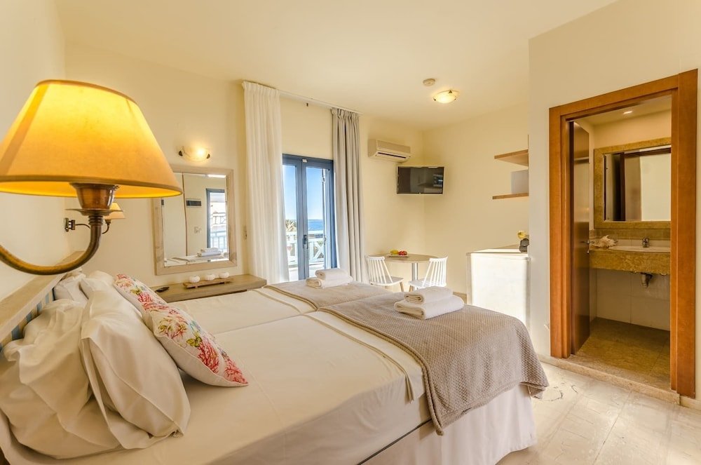 Фото Pyrgos Blue