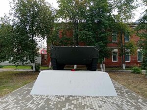 Боевая машина пехоты БМП-1 (Tyumen Region, Tobolsk, Oktyabrskaya Street, 44), monument to technology
