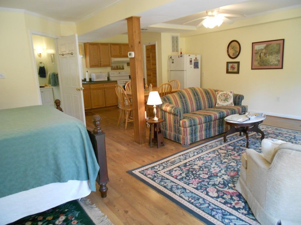 Фото Marl Inn Bed and Breakfast