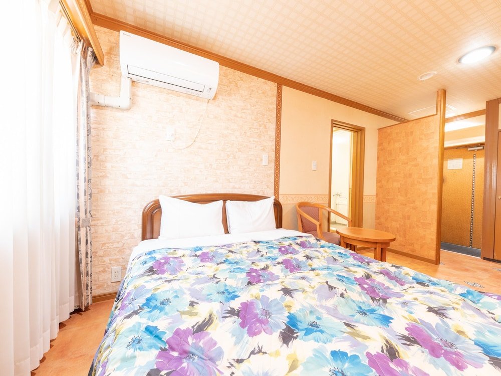 Фото Nishikawaguchi Station Hotel Stay Lounge