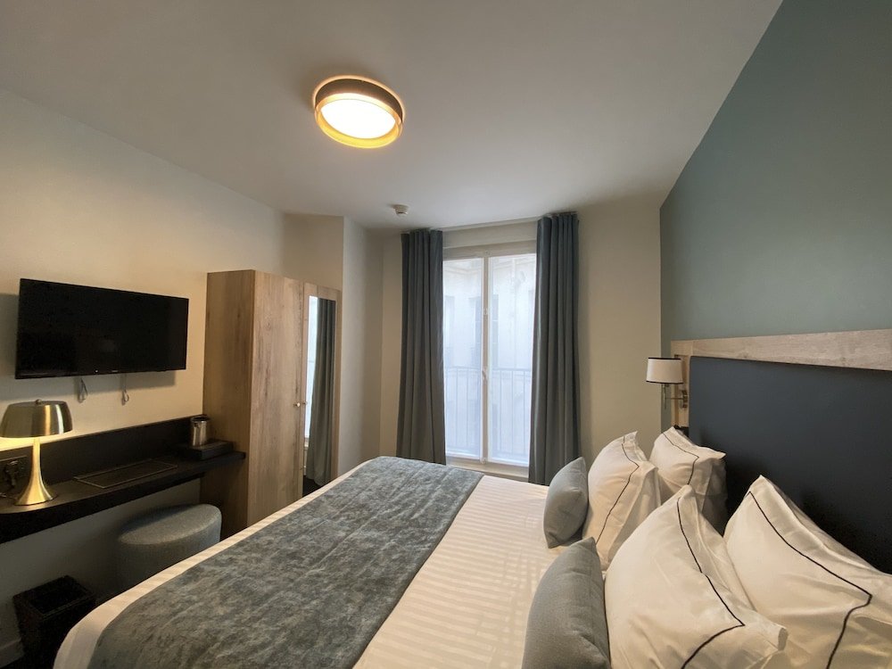 Фото Hôtel Le Cercle Tour Eiffel