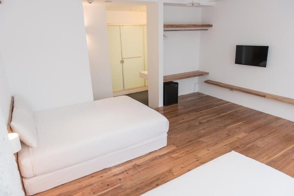 Фото Star Hostel Taipei Main Station