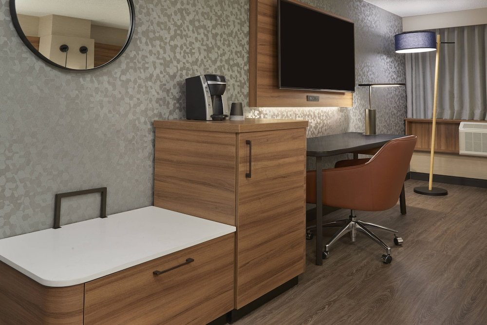 Фото Fairfield by Marriott Montreal Downtown