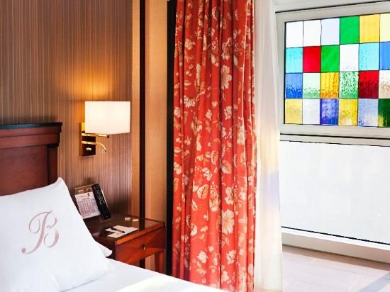 Фото Hotel Bécquer