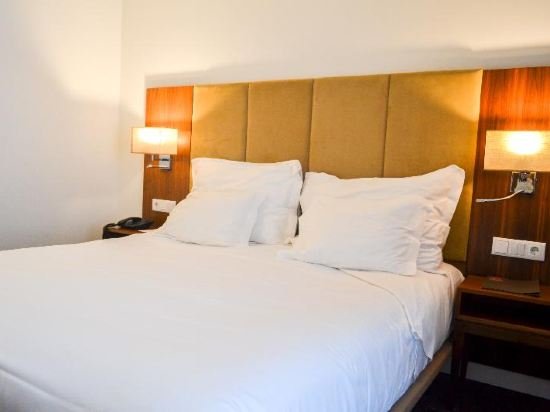 Фото Premium Porto Downtown