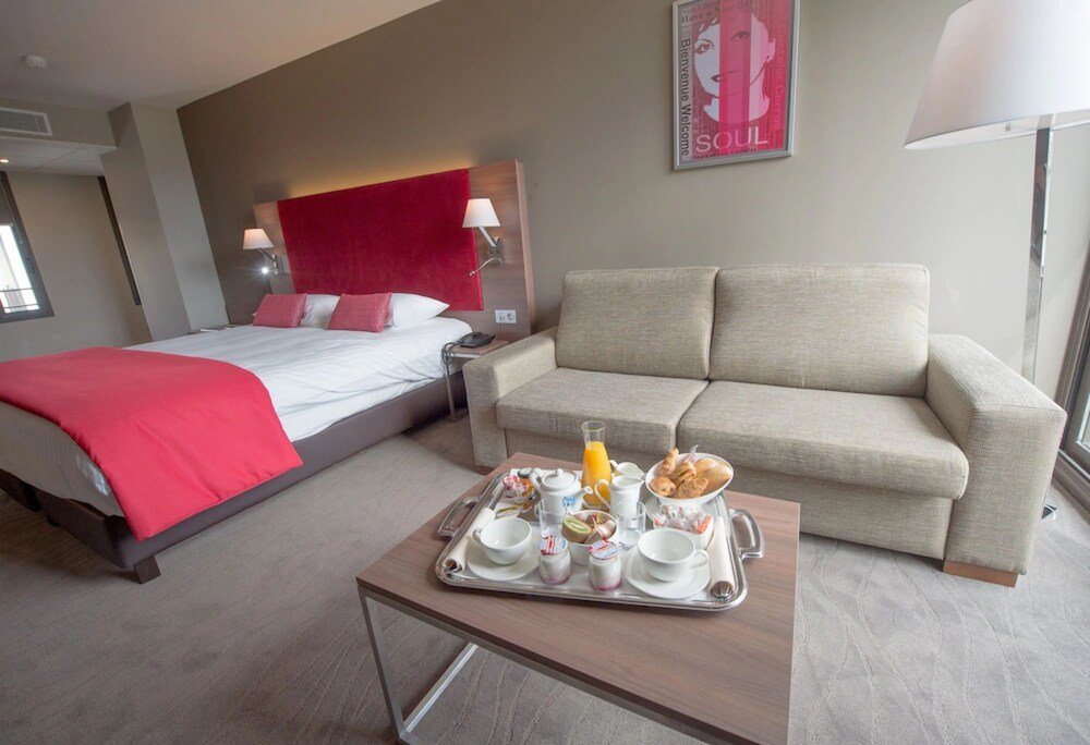 Фото Hotel Lou Castelet