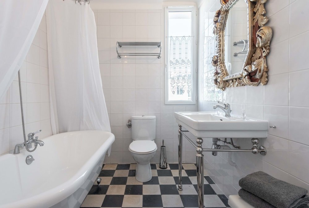 Фото Hôtel Cecil - Adults only