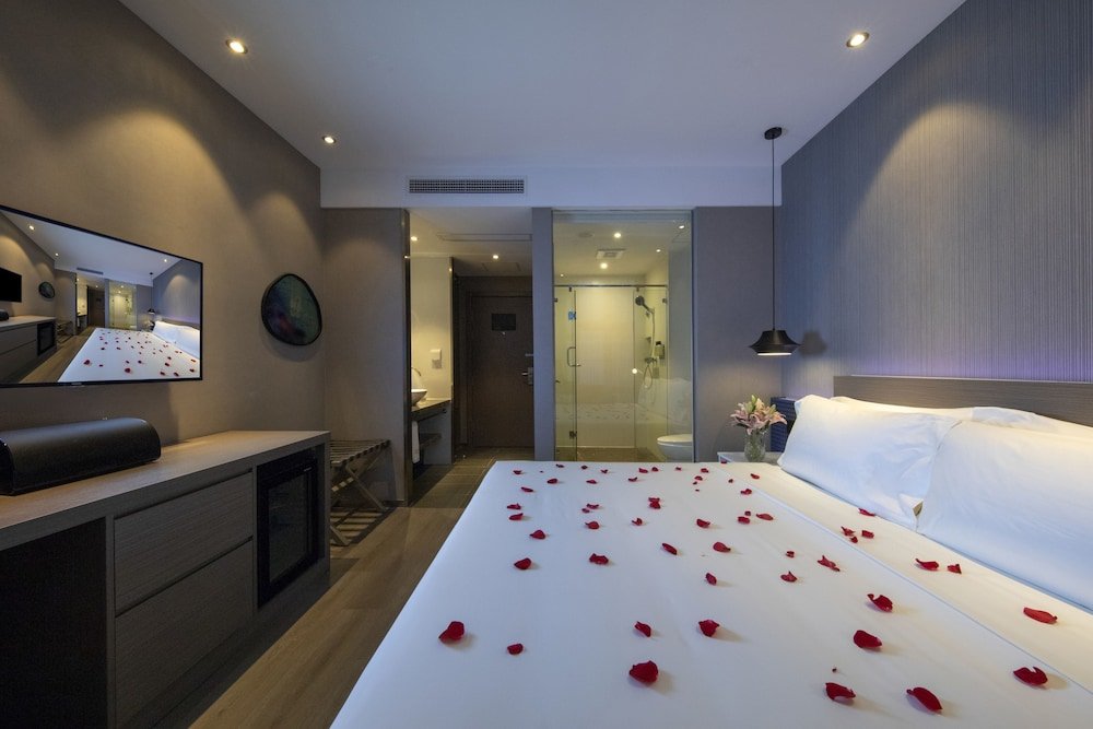 Фото Orange Hotel Select