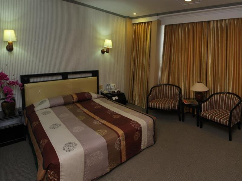 Фото Oyo 637 Yasmin Hotel