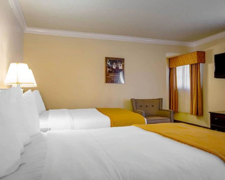 Фото Arbor Inn Monterey