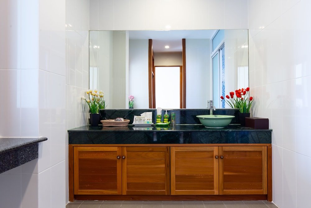 Фото Kanchanaburi City Hotel