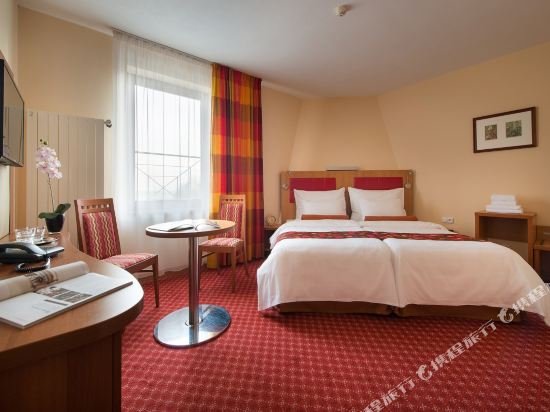 Фото Maximilian Lifestyle Resort