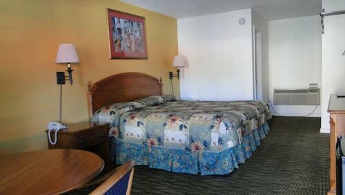 Гостиница Deluxe Inn в Остине