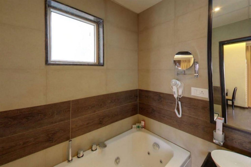 Фото Green View Clarks Inn