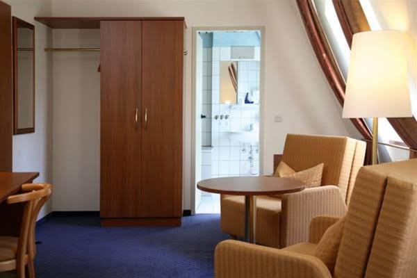 Фото Hotel Haus Kronenthal