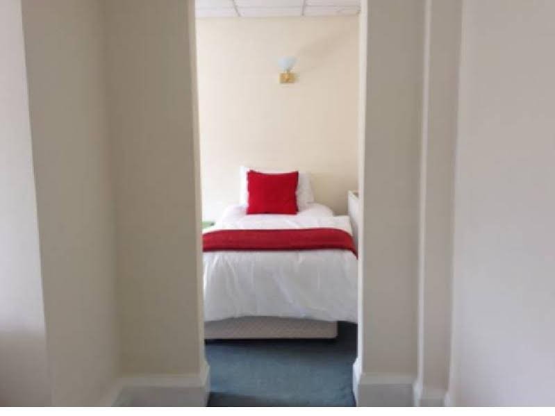 Фото Devonshire House Hotel