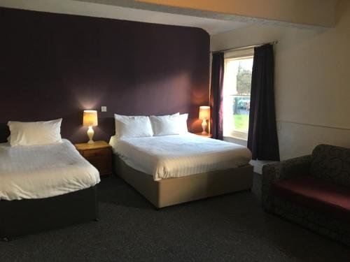 Фото The George Inn