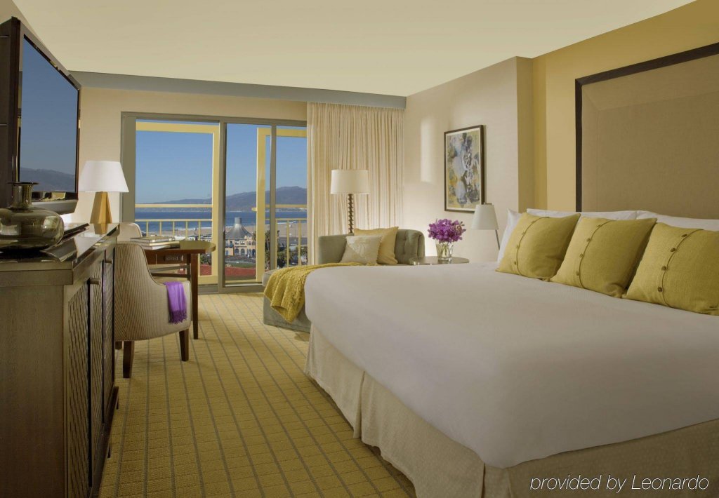 Фото Loews Santa Monica Beach Hotel