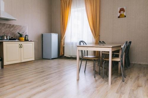 Фото Small Hotel