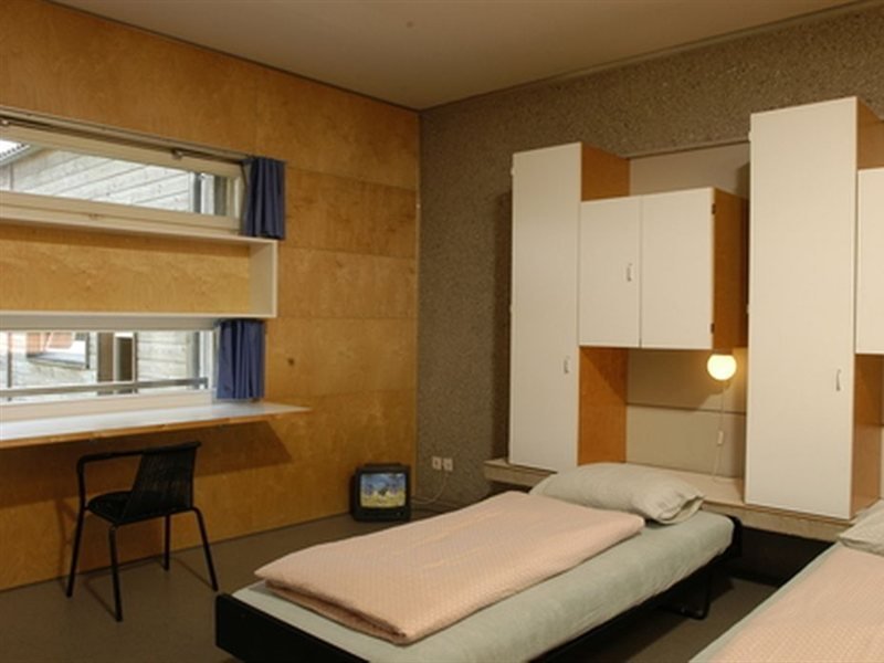 Фото Lausanne Youth Hostel Jeunotel