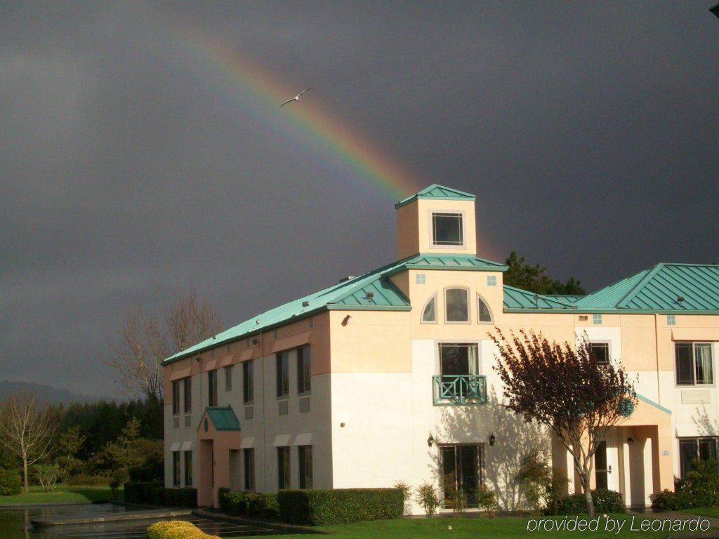 Фото Best Western Plus Northwoods Inn