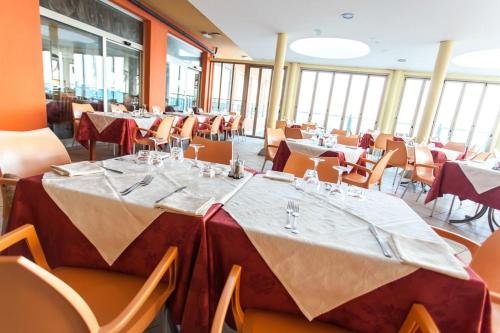 Фото Hotel Adria Beach Club