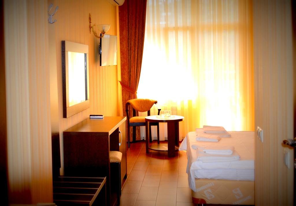 Фото Лазурное окно