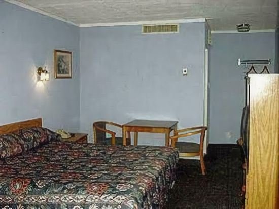 Фото Meadowbrook Motor Lodge