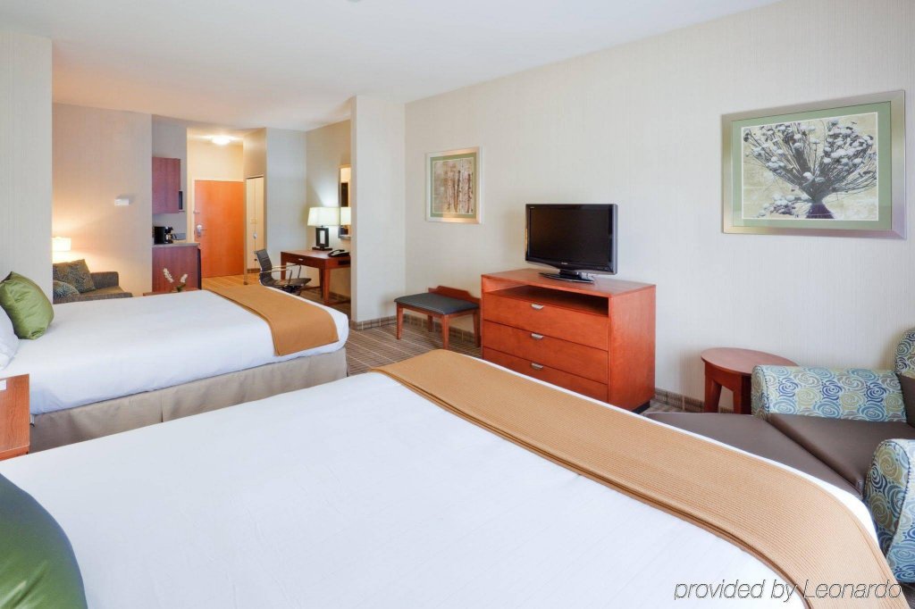 Фото Hampton Inn Westfield