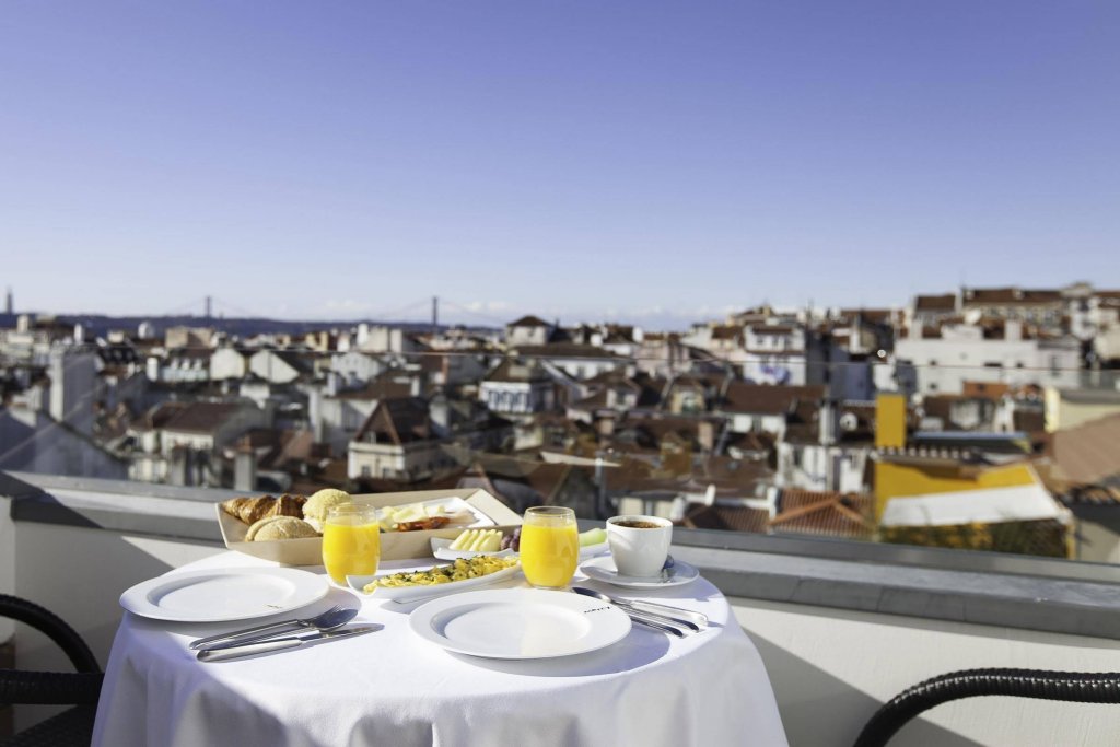 Фото 9Hotel Mercy