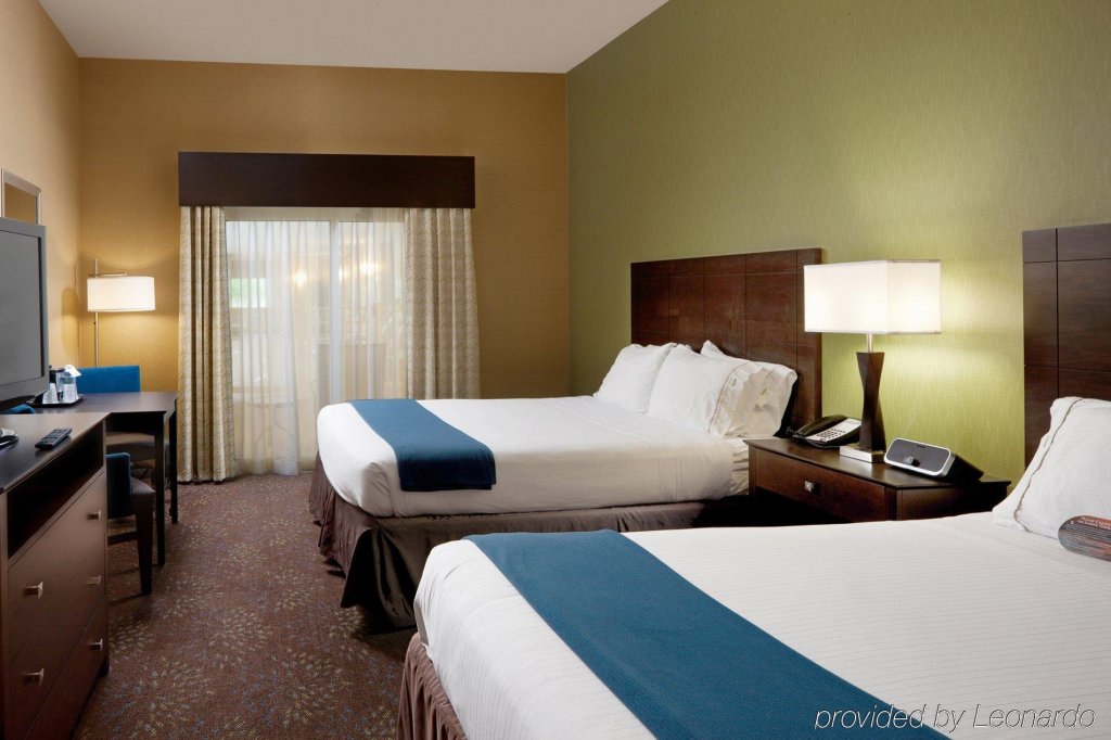 Фото Holiday Inn Express & Suites Dearborn Sw - Detroit Area, an Ihg Hotel