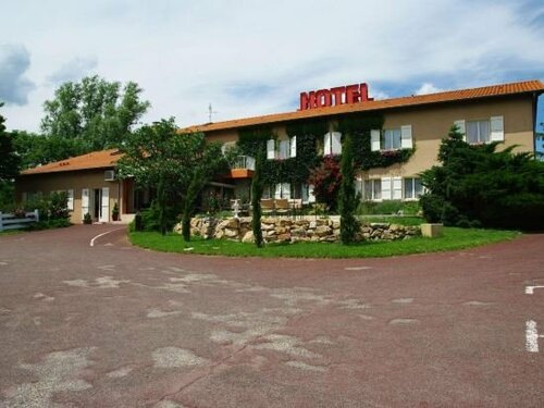 Гостиница Hotel Des Grands Vins в Маконе