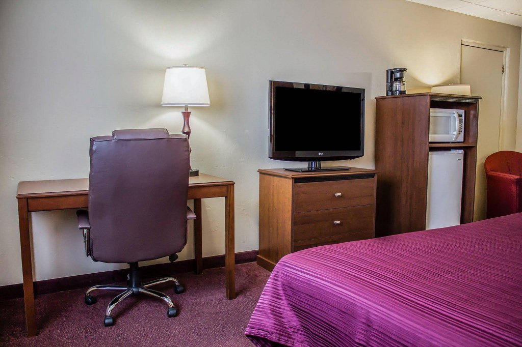 Фото Quality Inn & Suites Downtown