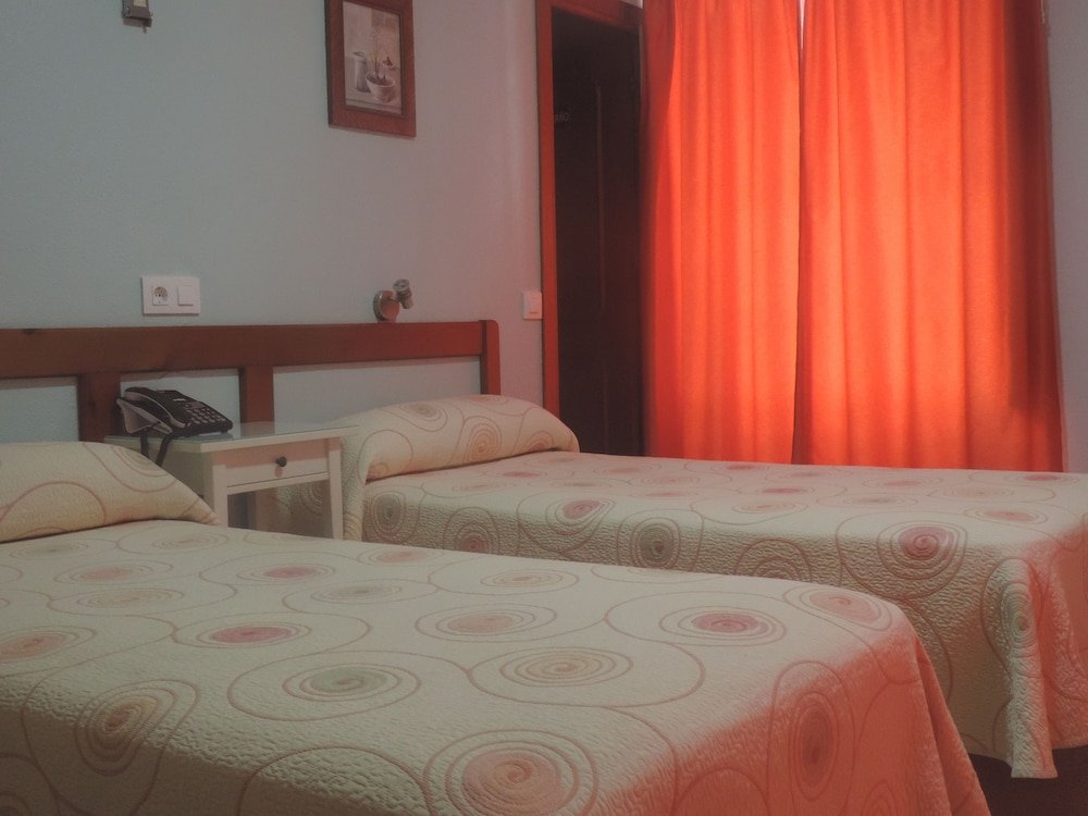 Фото Hostal Bahia