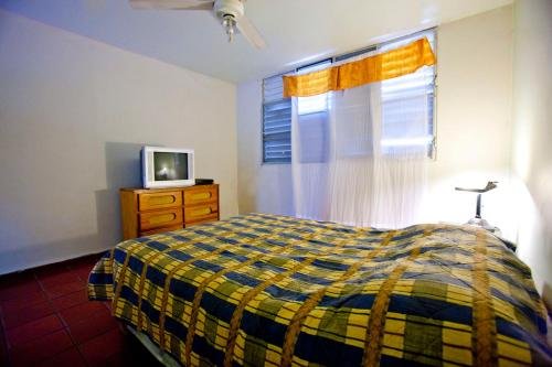 Фото Rocky's Rock & Blues Bar & Hotel