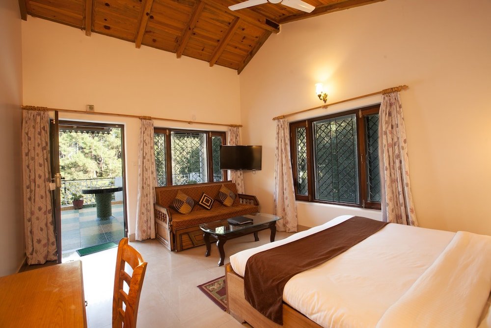 Фото Sea Hawk Hill Resort - A Luxury Boutique Resort