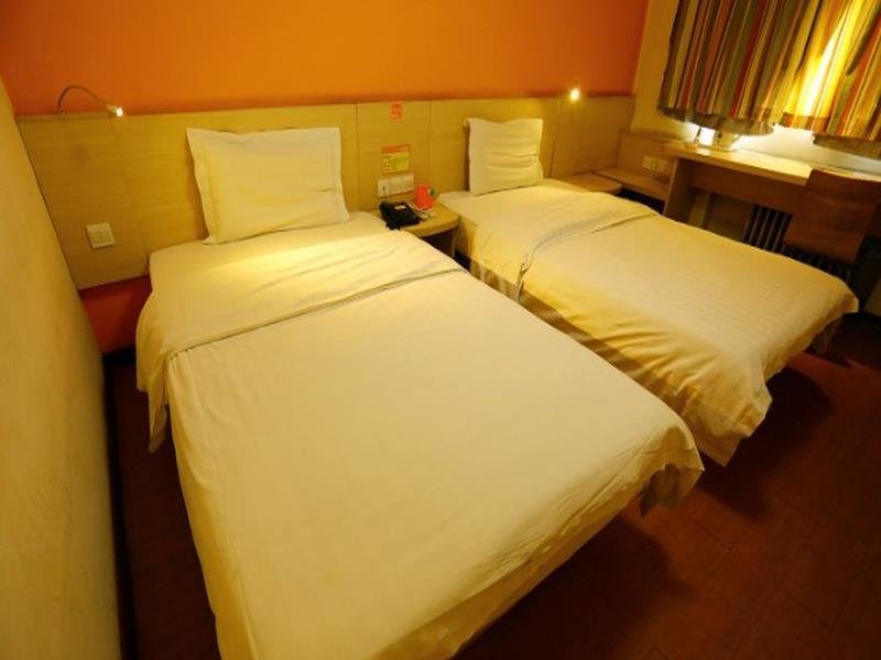 Фото 7Days Inn Taiyuan East Binhe Road Branch